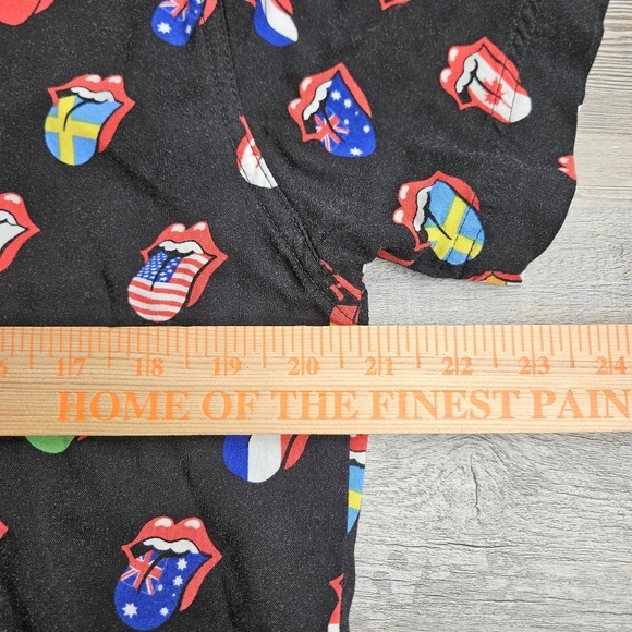 The Rolling Stones Tongue Button Down Medium Short Sleeve multi color - Picture 9 of 10
